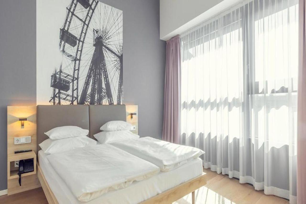 Roomz Prater 4*